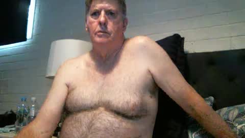 Desmon1958 online show from March 22, 11:10 pm