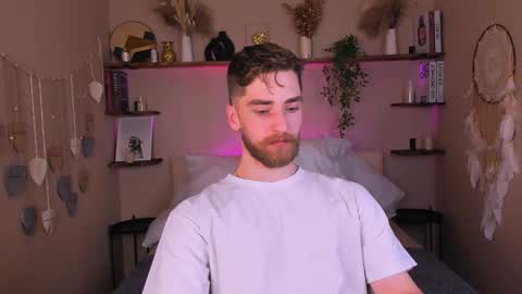 Dexter online show from November 7, 9:29 pm