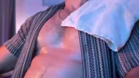 dezzydee1one online show from June 28, 5:57 am