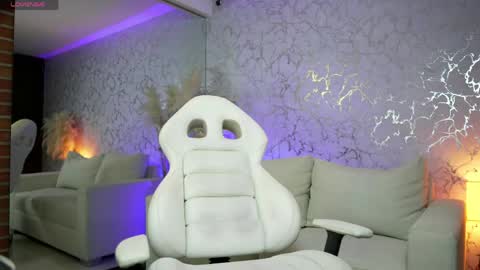 Diego online show from April 10, 12:39 am