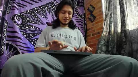 DICAPRIO online show from February 26, 10:00 pm