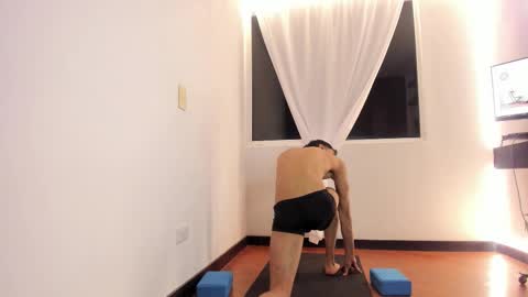 Diego lat online show from March 13, 12:07 am