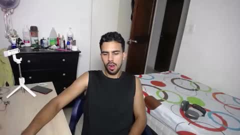 diegodesire online show from April 21, 12:35 am