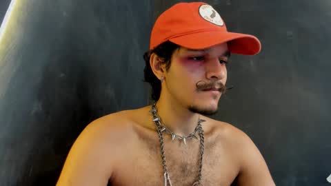 diemond_latinx98 online show from December 20, 7:10 pm