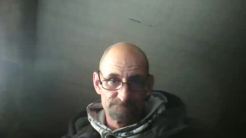 dikk303 online show from April 4, 8:55 am