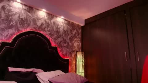 dilanmiller_ online show from May 30, 2:00 am