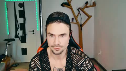 Dario Dolce online show from January 8, 12:47 pm