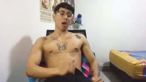 dillom420 online show from February 14, 5:41 am