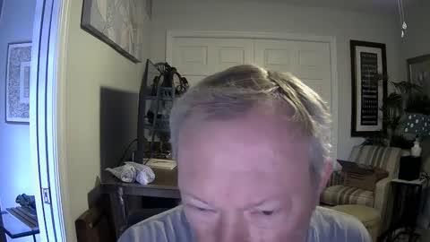 DirtkPitt Fun guy working online show from January 7, 2:38 pm