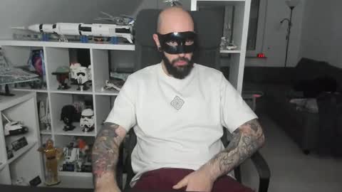 Robert online show from November 2, 12:04 am