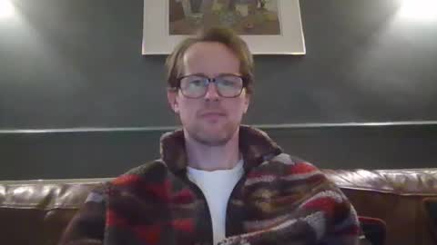 discovery_99 online show from December 5, 9:17 pm