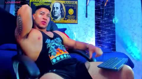 Dixon online show from November 15, 1:18 am