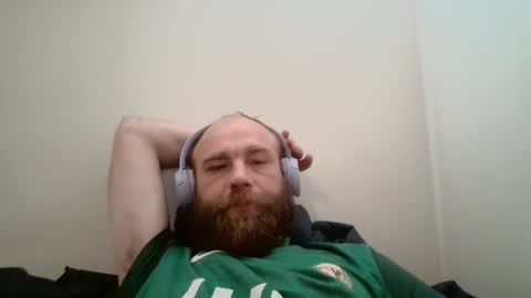 Snapshot of djschoor chatting on September 29, 2:13 pm djschoor online show from September 29, 2:13 pm