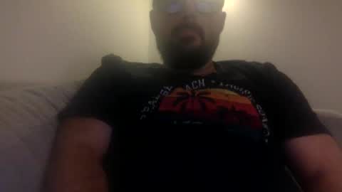 Snapshot of dkdad1966 chatting on December 25, 4:32 pm DKdad online show from December 25, 4:32 pm