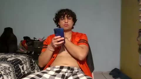 MrPepino online show from February 5, 3:57 am