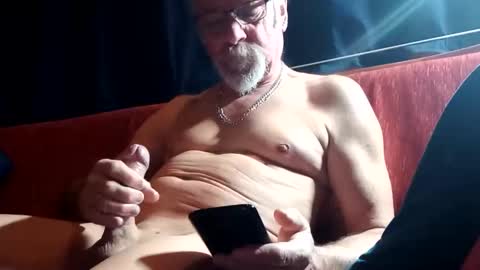 doghouseblue online show from February 21, 6:26 pm