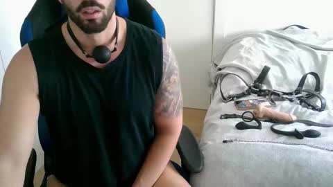 DominatedTitan online show from October 28, 12:07 pm