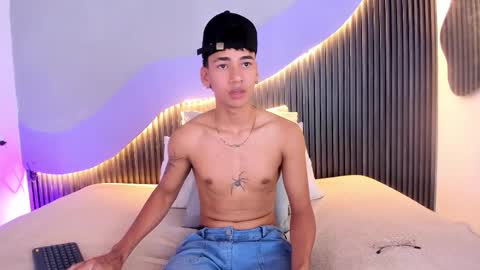 Dominic online show from November 5, 1:18 am