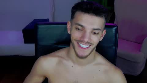 dominicvalente online show from November 16, 7:05 pm