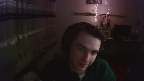 dreamerguy07 online show from February 4, 8:15 pm