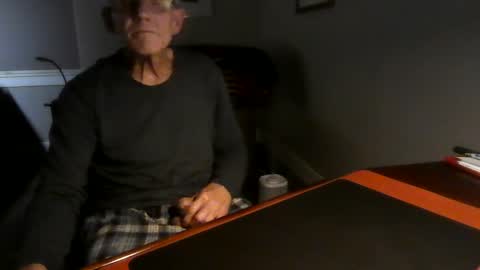 Snapshot of dubl55nikl chatting on February 19, 8:12 am DublNikl online show from February 19, 8:12 am