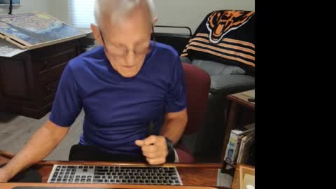 Snapshot of dubl55nikl chatting on October 15, 6:15 pm DublNikl online show from October 15, 6:15 pm