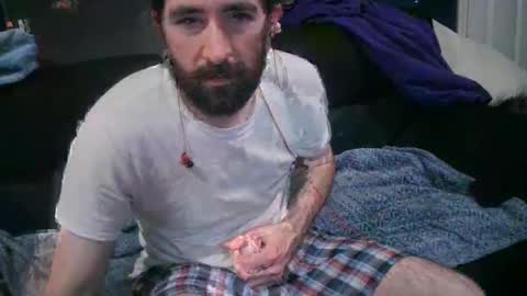 dudestrange12 online show from April 17, 6:27 am