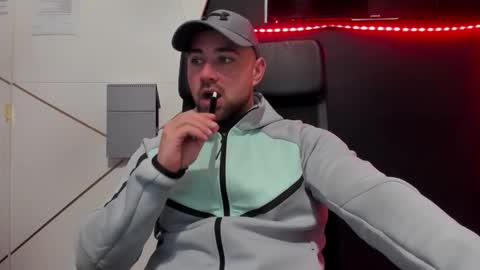 DuncanStone online show from March 8, 4:49 am