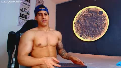 duran_dhikol1 online show from March 8, 3:32 am