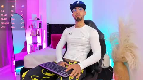 Duriel online show from November 26, 6:33 pm