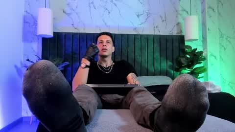 Dustin Sonne online show from July 27, 4:30 am