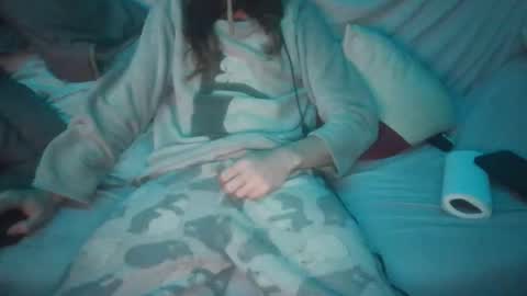 dv3nd3 online show from February 16, 1:03 am