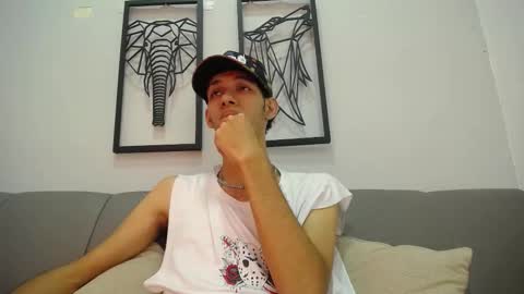 dylan_scotts online show from October 6, 11:09 pm