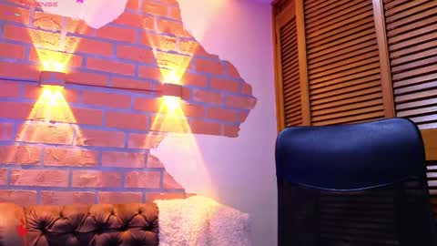 D Y L A N online show from December 21, 10:29 pm