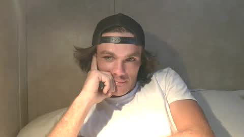 dylp400 online show from September 12, 7:47 pm