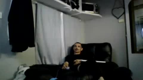 dzznutzz9 online show from July 8, 9:02 am
