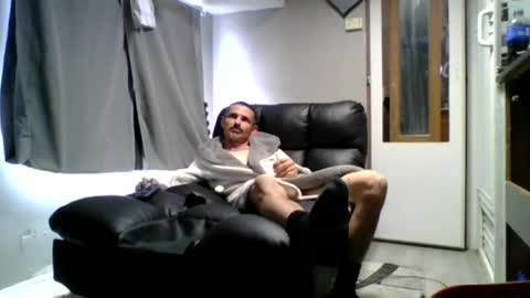 dzznutzz9 online show from July 17, 3:14 am
