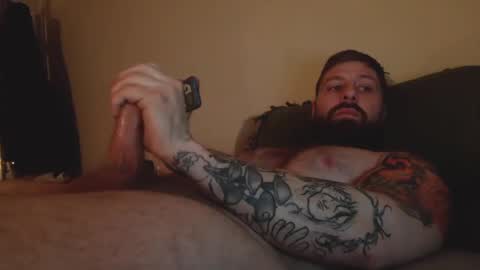 Snapshot of eddieadams1990 chatting on February 10, 11:36 am eddieadams1990 online show from February 10, 11:36 am