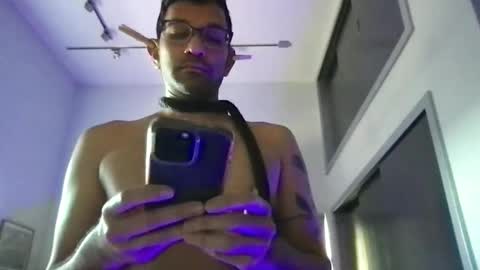 edgarp91 online show from February 18, 6:05 pm