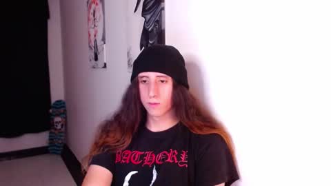 edward_chann online show from February 8, 3:19 am