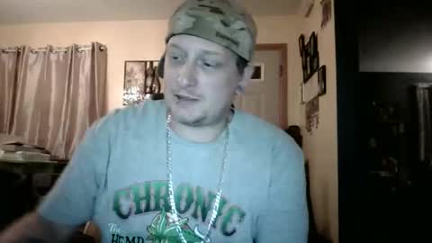 edwardaims_2please online show from November 11, 4:50 am