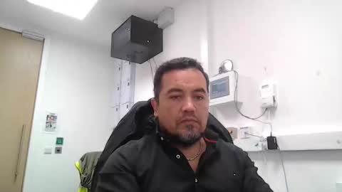 EdM online show from January 15, 9:35 am