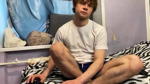 Eitan online show from April 21, 11:05 am