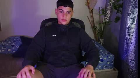 Eithan online show from April 10, 9:22 pm