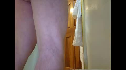 elementcrossed online show from December 14, 4:47 pm