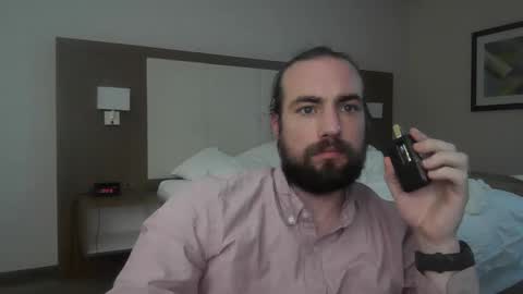 Snapshot of elephantfox chatting on February 5, 3:02 am fox online show from February 5, 3:02 am