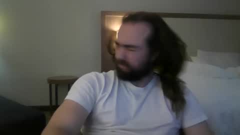 Snapshot of elephantfox chatting on February 4, 12:40 am fox online show from February 4, 12:40 am