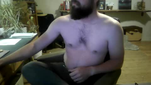 Snapshot of elephantfox chatting on October 1, 3:10 am fox online show from October 1, 3:10 am