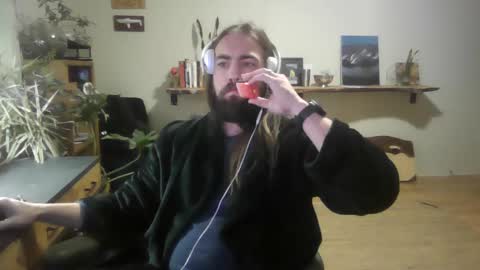 Snapshot of elephantfox chatting on January 14, 5:40 am fox online show from January 14, 5:40 am