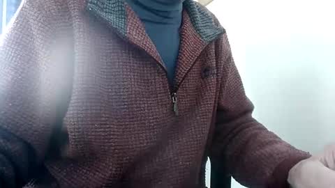 elfyonee online show from November 23, 10:26 am